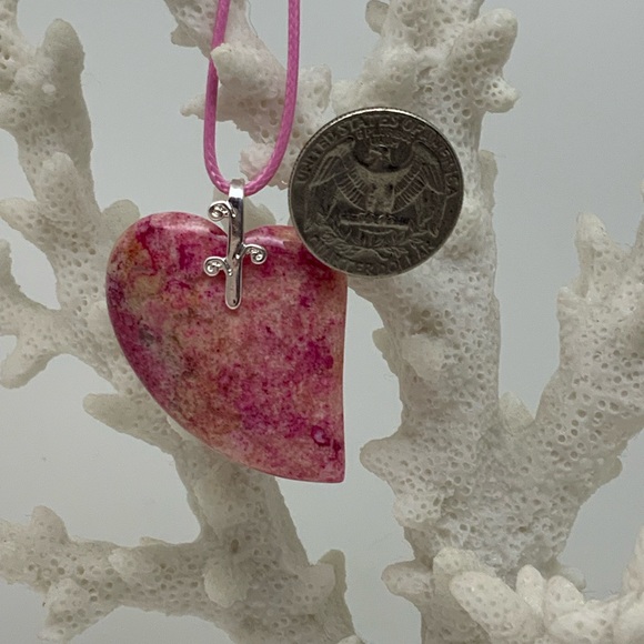 Handcrafted Peach Nipomo Coral Fossil Heart Agate Necklace on Waxed Cotton Cord - Picture 5 of 9
